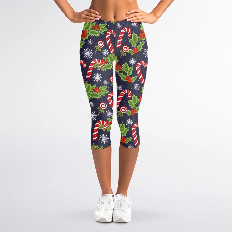 Christmas Berry And Candy Pattern Print Women's Capri Leggings Comfortable Printed Workout Leggings Christmas Berry And Candy Pattern Print Women's Capri Leggings Comfortable Printed Workout Leggings