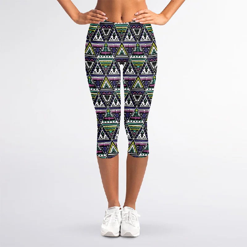 Colorful Geometric Native Navajo Print Women's Capri Leggings Chic Printed Yoga Pants Colorful Geometric Native Navajo Print Women's Capri Leggings Chic Printed Yoga Pants