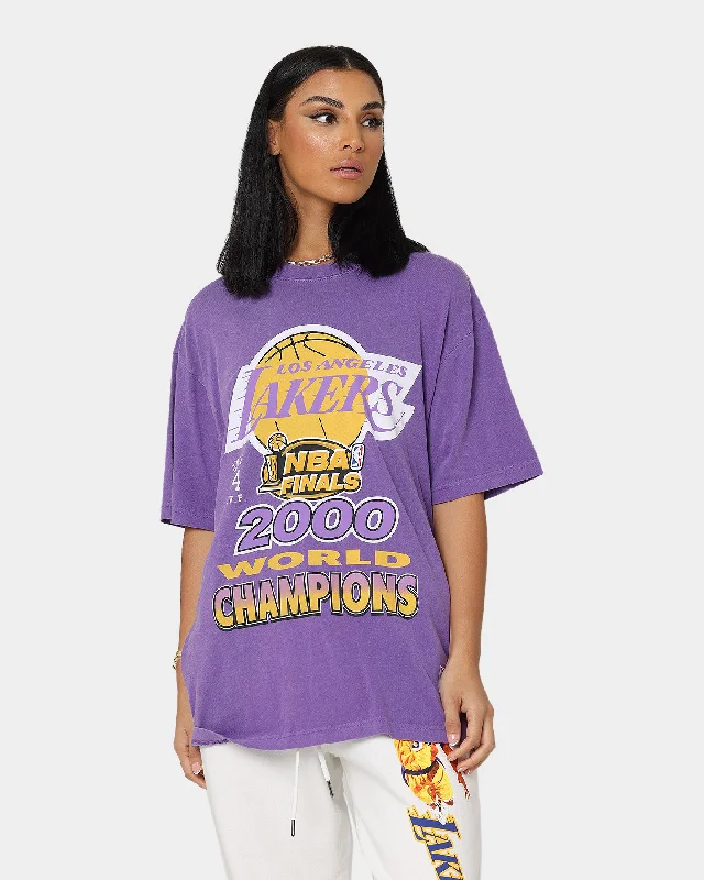 Mitchell & Ness Los Angeles Lakers 2000s World Champions T-Shirt Purple Hooded Caped Shawl Collar Mitchell & Ness Los Angeles Lakers 2000s World Champions T-Shirt Purple Hooded Caped Shawl Collar