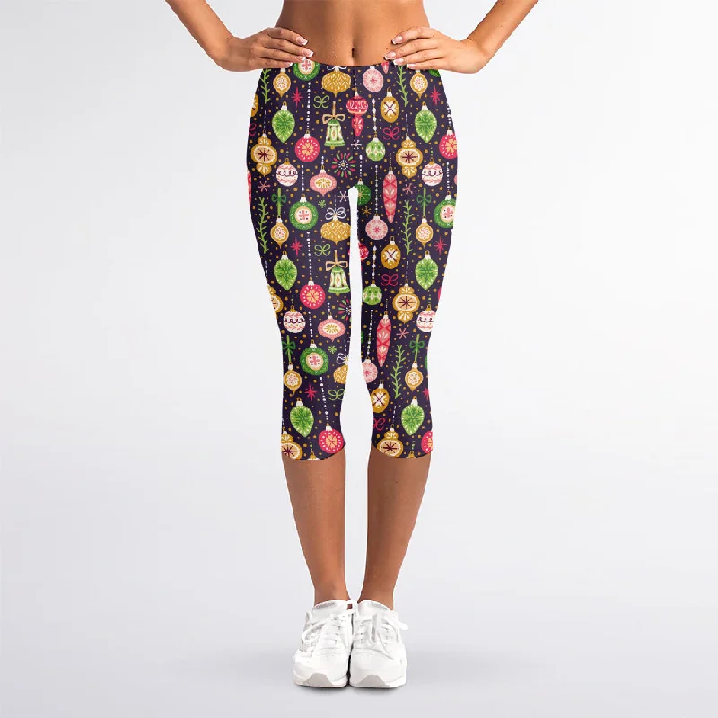 Christmas Baubles Pattern Print Women's Capri Leggings Comfortable Slim Fit Leggings Christmas Baubles Pattern Print Women's Capri Leggings Comfortable Slim Fit Leggings