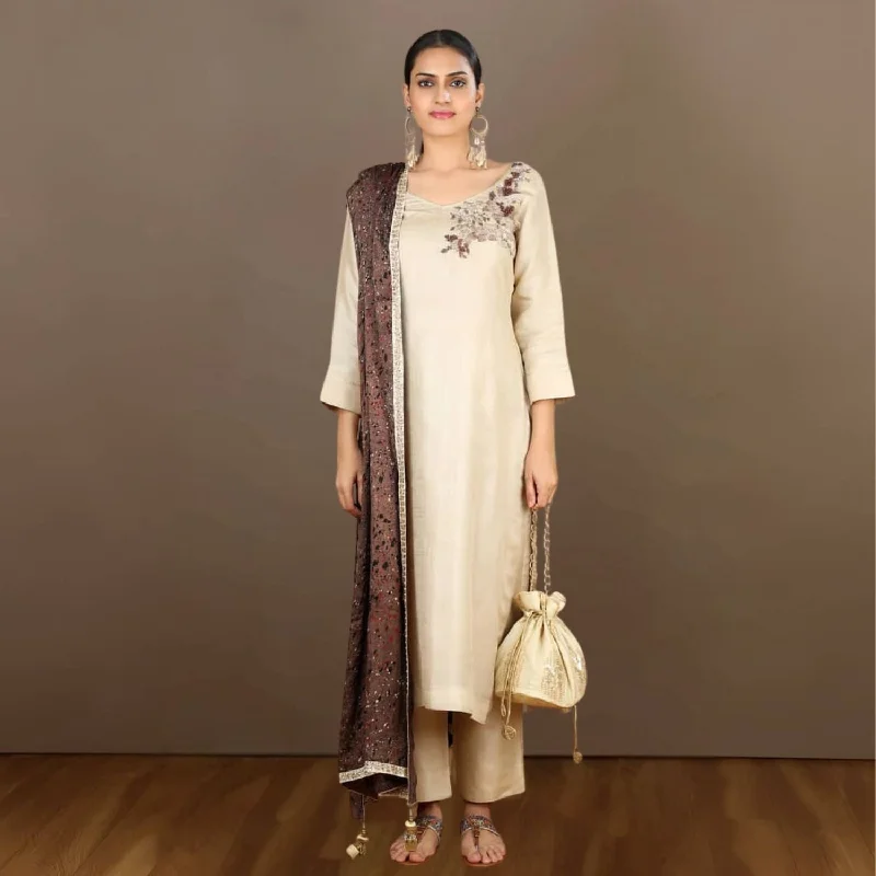 Karthika Tussar Kurta Pant | Hand-Crafted | Glamorous Appeal | Beige & Wine Comfortable Cargo Pants Karthika Tussar Kurta Pant | Hand-Crafted | Glamorous Appeal | Beige & Wine Comfortable Cargo Pants