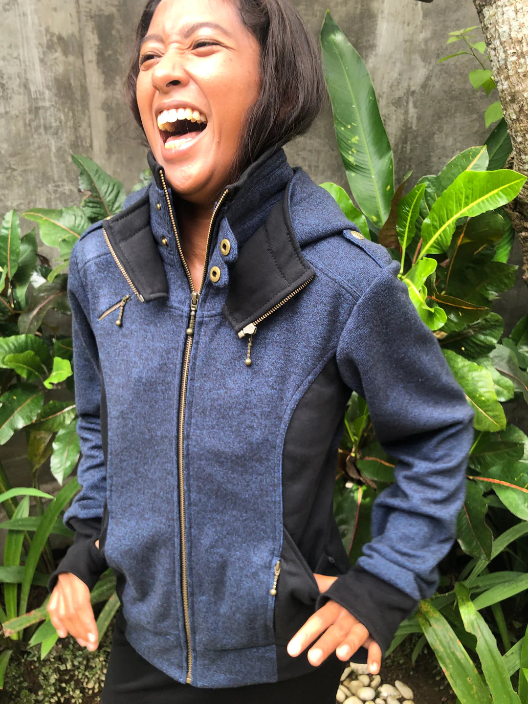 Busy Bee Hoodie Hoodie with Elastic Cuffs Stretchable Comfortable