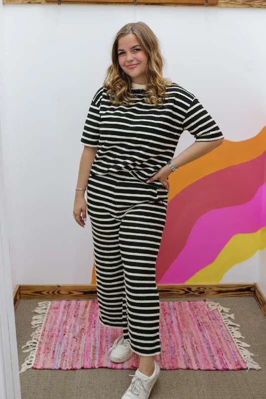 In My Favor Black Stripe Scallop Crop Pants Classic Cropped Pants