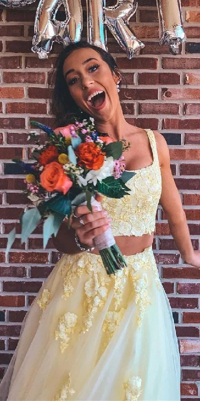 Yellow Tulle Appliques Scoop Two Piece Prom Dress cg4480