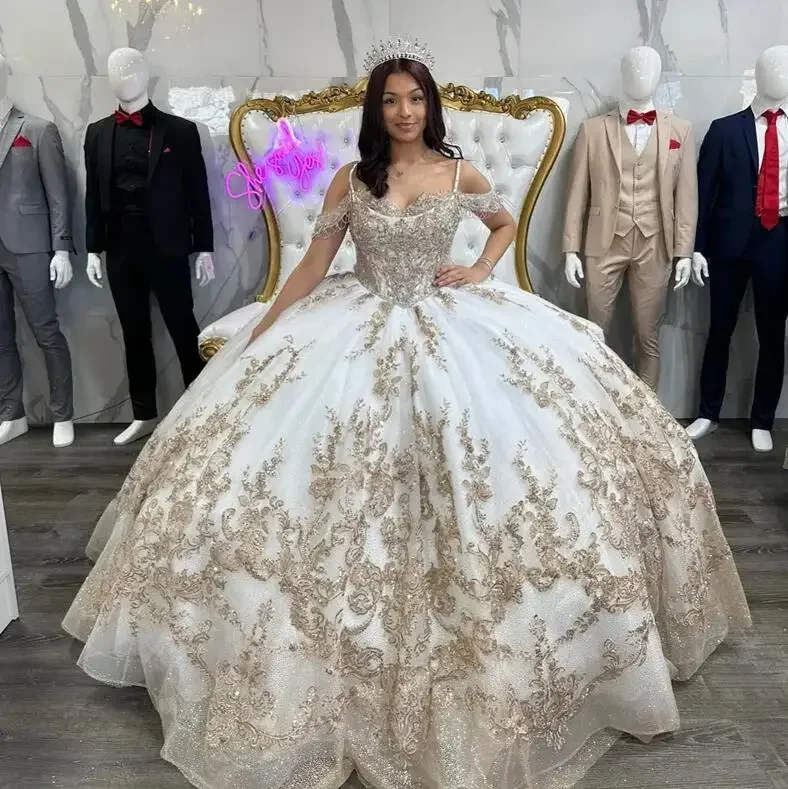 Luxury Shiny Spaghetti Strap Quinceanera Dress Princess Prom Gown Gold Appliques Lace Beads Tull Sweet 16 Dress Vestidos De 15 A Luxury Shiny Spaghetti Strap Quinceanera Dress Princess Prom Gown Gold Appliques Lace Beads Tull Sweet 16 Dress Vestidos De 15 A