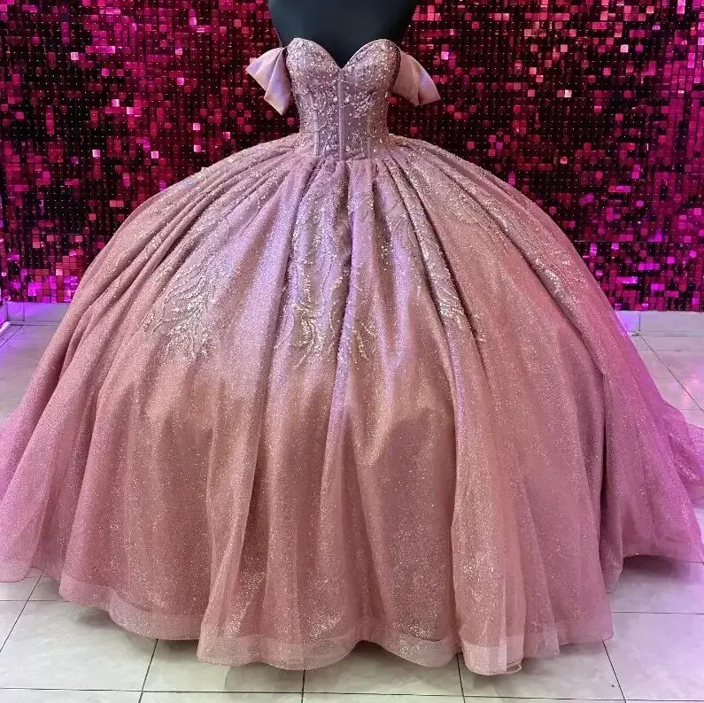 Rose Pink Shiny Quinceanera Dresses 2024 Beads Crystal Tull Sweethear Princess Sweet 15 16 Year Birthday Party Gown Gift vesti Rose Pink Shiny Quinceanera Dresses 2024 Beads Crystal Tull Sweethear Princess Sweet 15 16 Year Birthday Party Gown Gift vesti