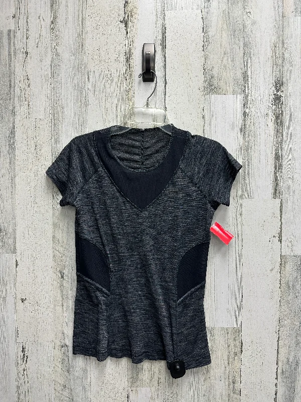 Athletic Top Short Sleeve By Lululemon  Size: 2