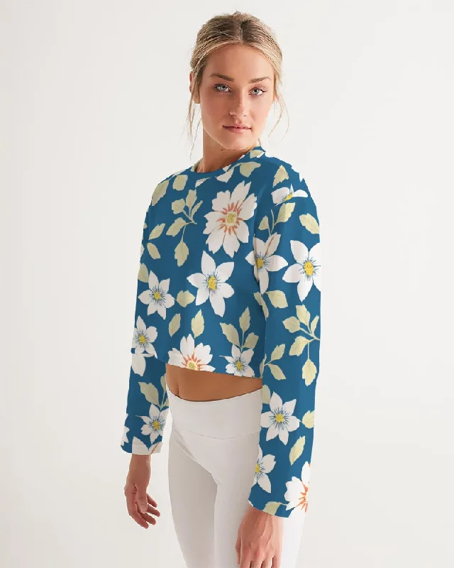 Dark blue background and white flower pattern Women's All-Over Print Cropped Sweatshirt