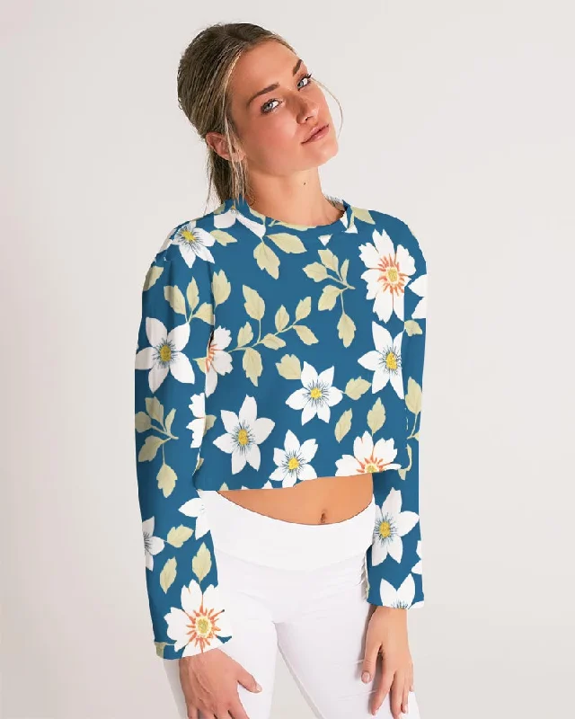 Dark blue background and white flower pattern Women's All-Over Print Cropped Sweatshirt