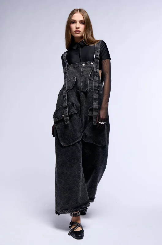 JUST LIKE THAT BAGGY FIT OVERALLS IN CHARCOAL